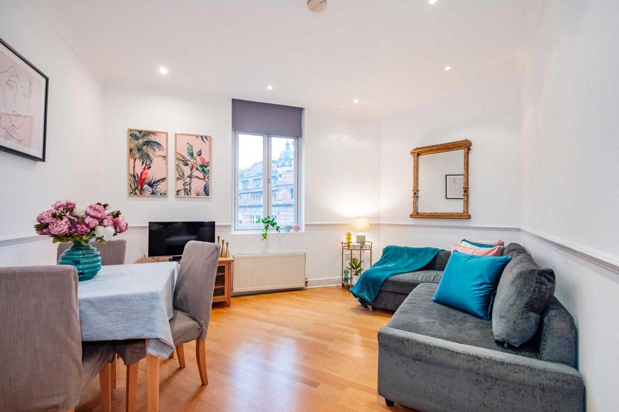 Welcome Theatreland Apartment *