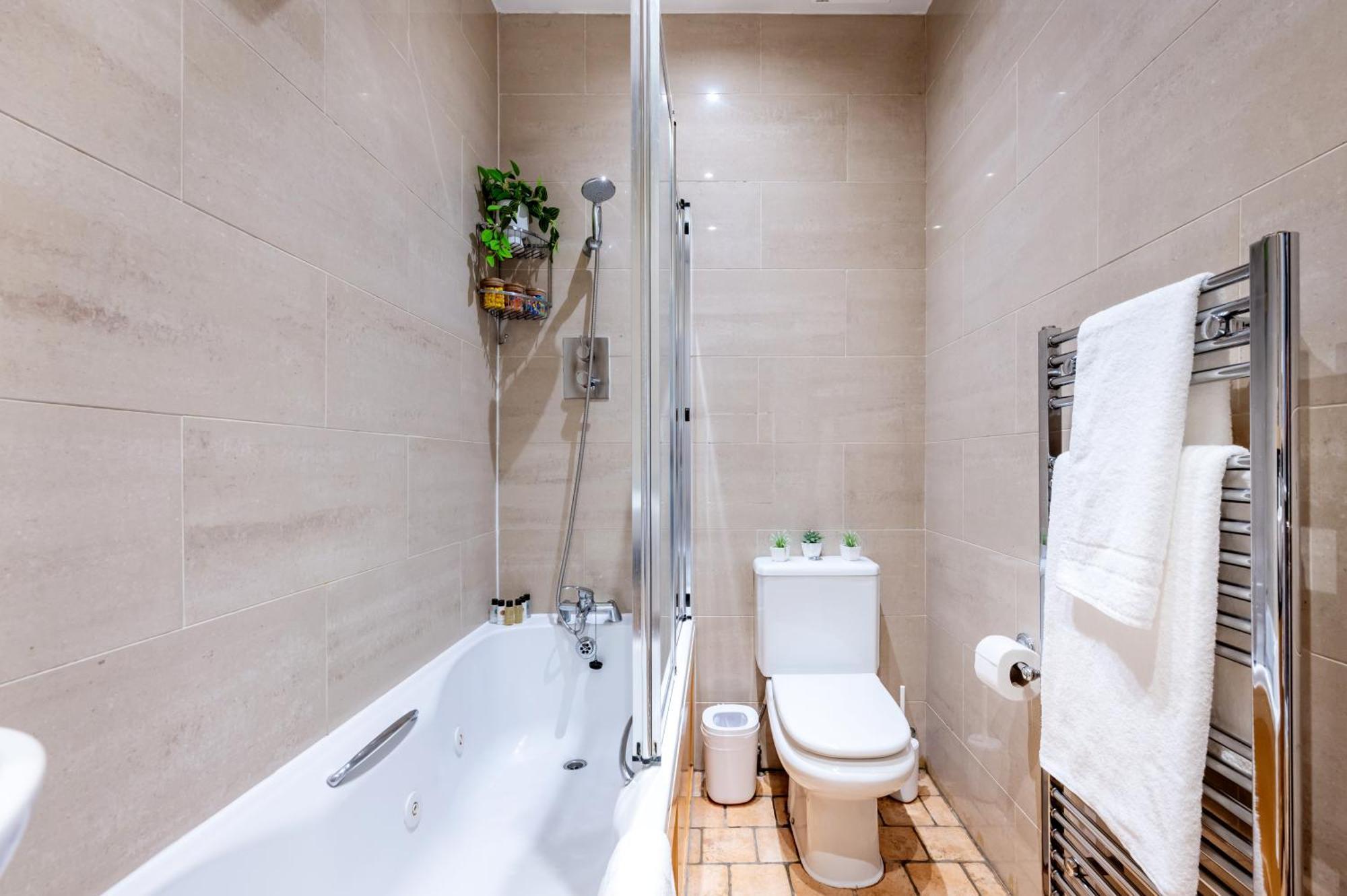 Welcome Theatreland Apartment London